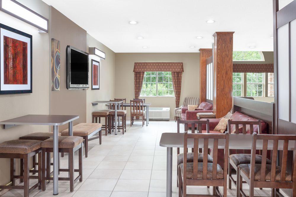 Microtel Inn & Suites By Wyndham Columbia Bagian luar foto