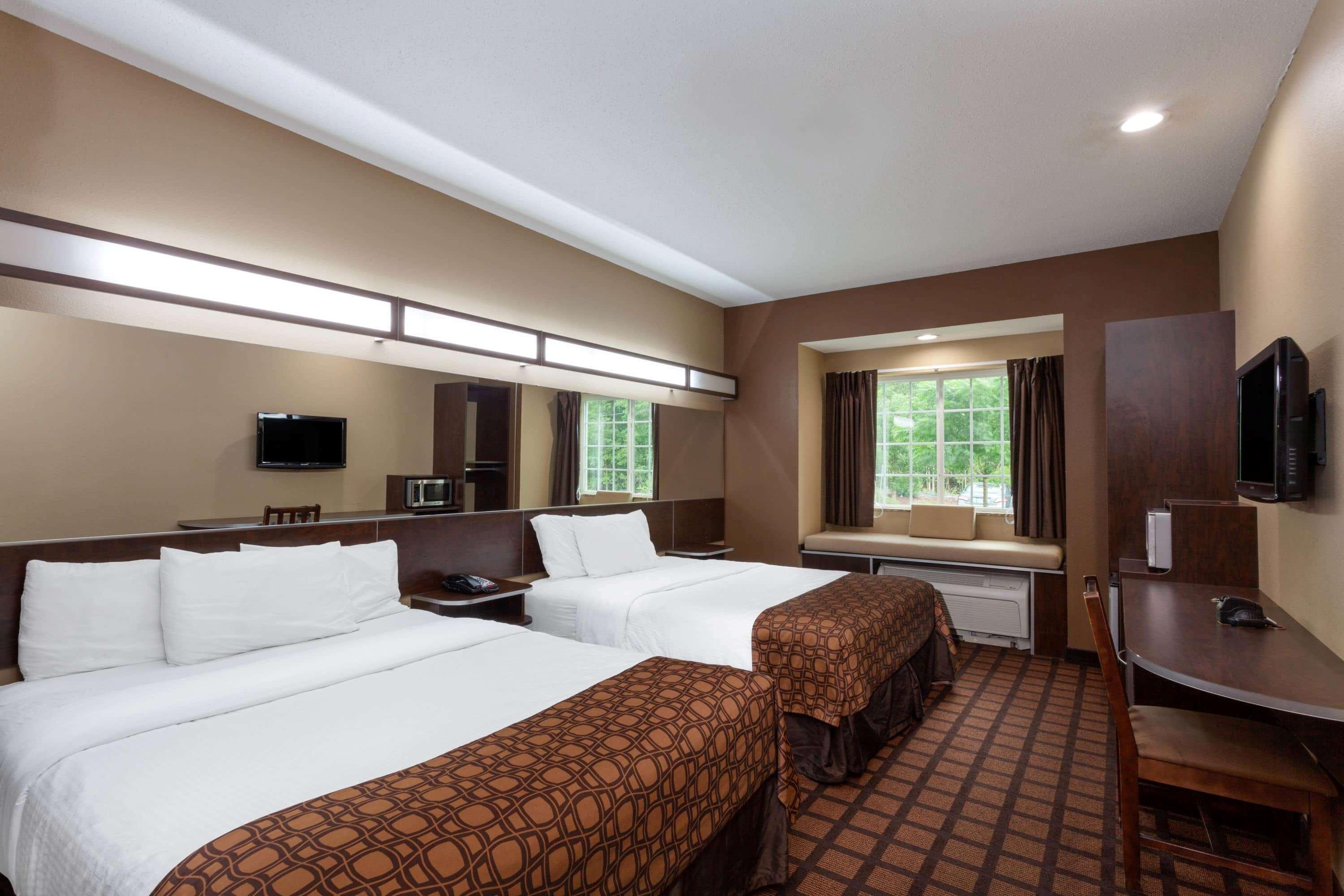 Microtel Inn & Suites By Wyndham Columbia Bagian luar foto