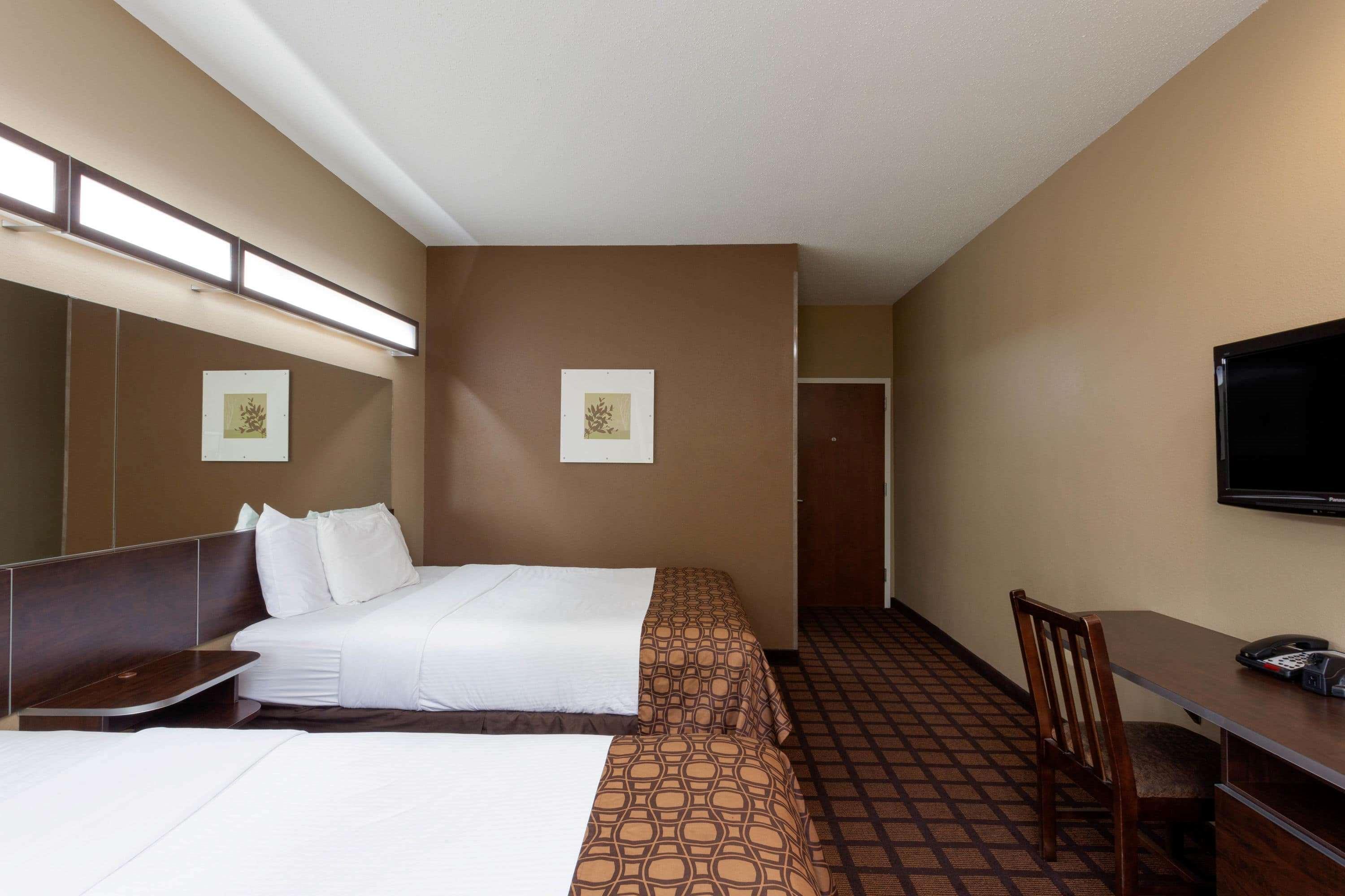 Microtel Inn & Suites By Wyndham Columbia Bagian luar foto