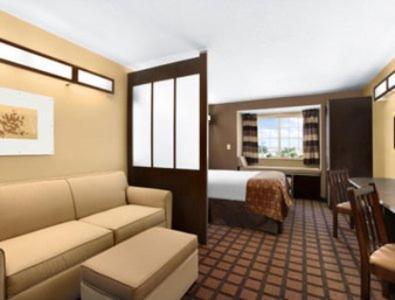Microtel Inn & Suites By Wyndham Columbia Ruang foto